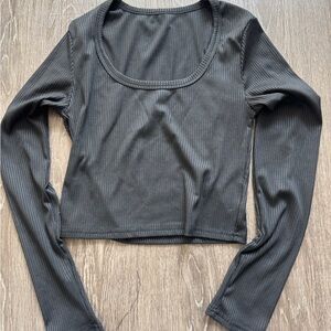 SHEIN Black Ribbed Scoop-Neck Long Sleeve Crop Top